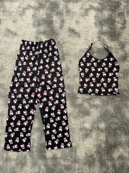 Hello Kitty Background Black Women's Pajama Set