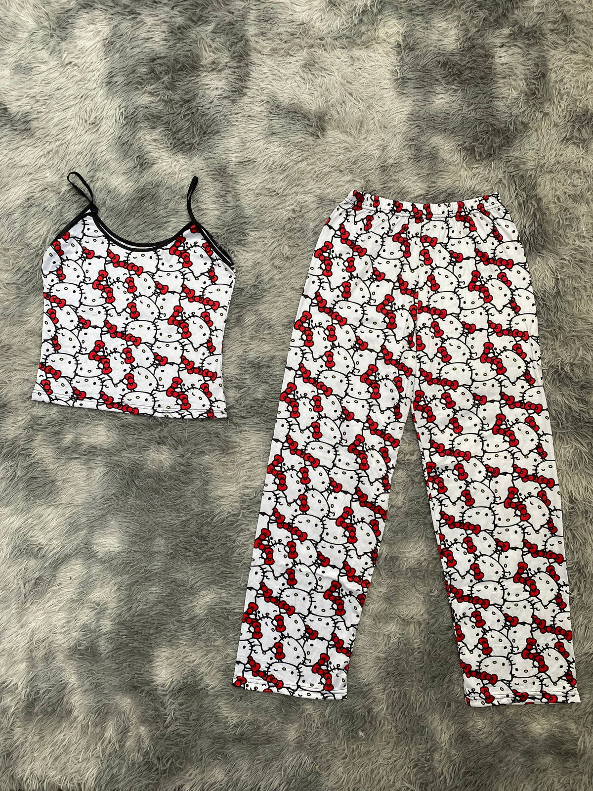 Hello Kitty Wink Women's Pajama Set