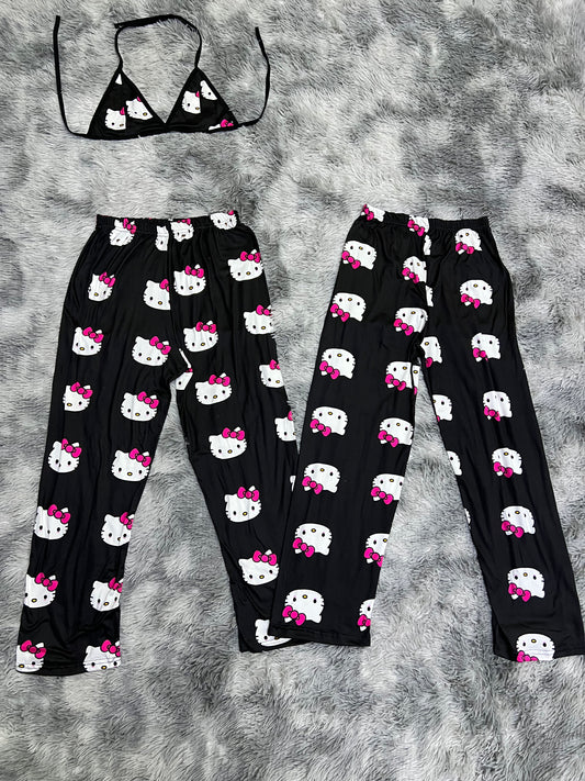 Hello kitty face black background pajama duo